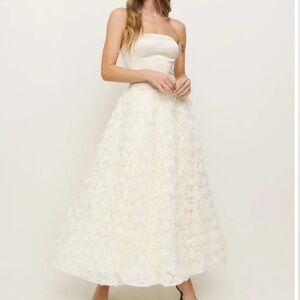 NEW NWT Reformation Rosy Dress in Ivory